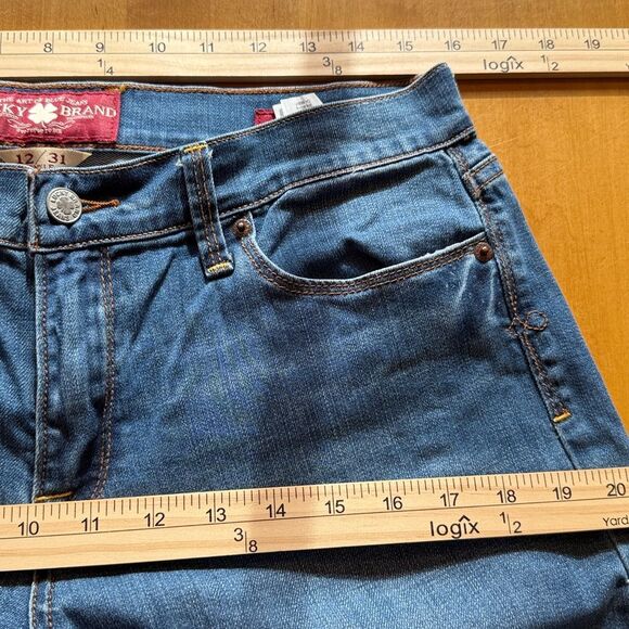 Lucky Brand Sofia Boot Cut Jeans Size 12 / 31 Ankle Mid Rise Shorter Inseam - Picture 7 of 9